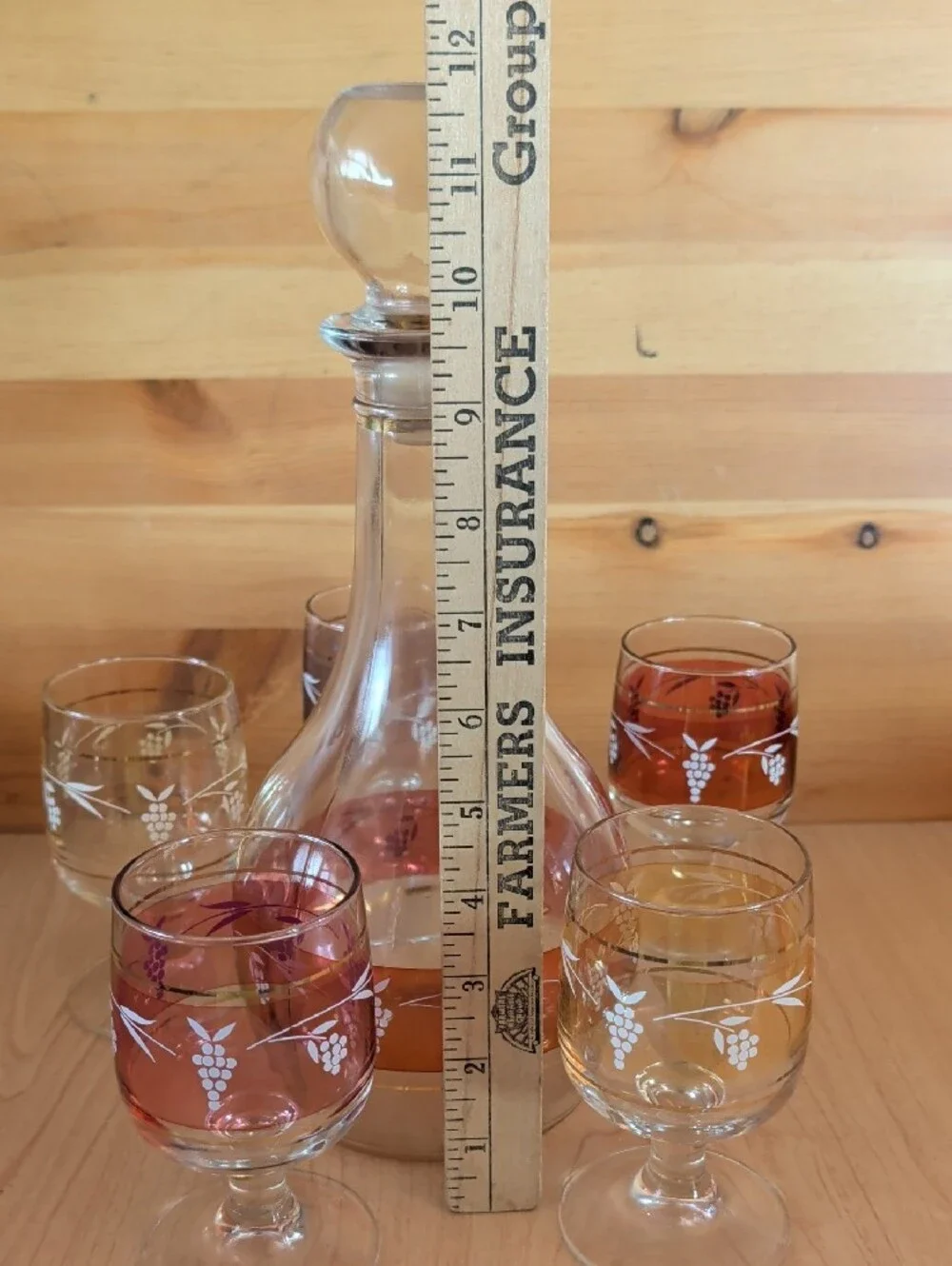 5 pcs. VTG. Fidenza Italy, Decanter Set. Cranberry Red Glass, Grapes Design.